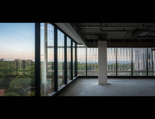 1,638M² OFFICE TO LET IN ROSEBANK